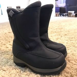 Kid snow boots